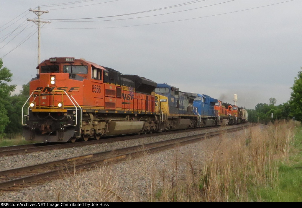 BNSF 8566 East